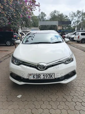 Toyota Auris 2016 White