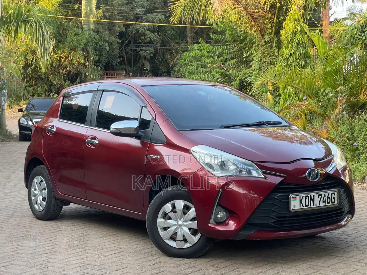 Toyota Vitz 2017 Red