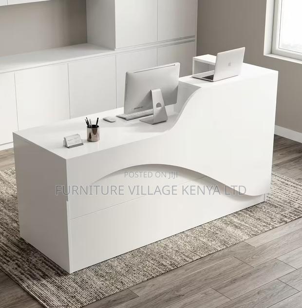 White Executive Office Waiting Desk - thumbnail 3