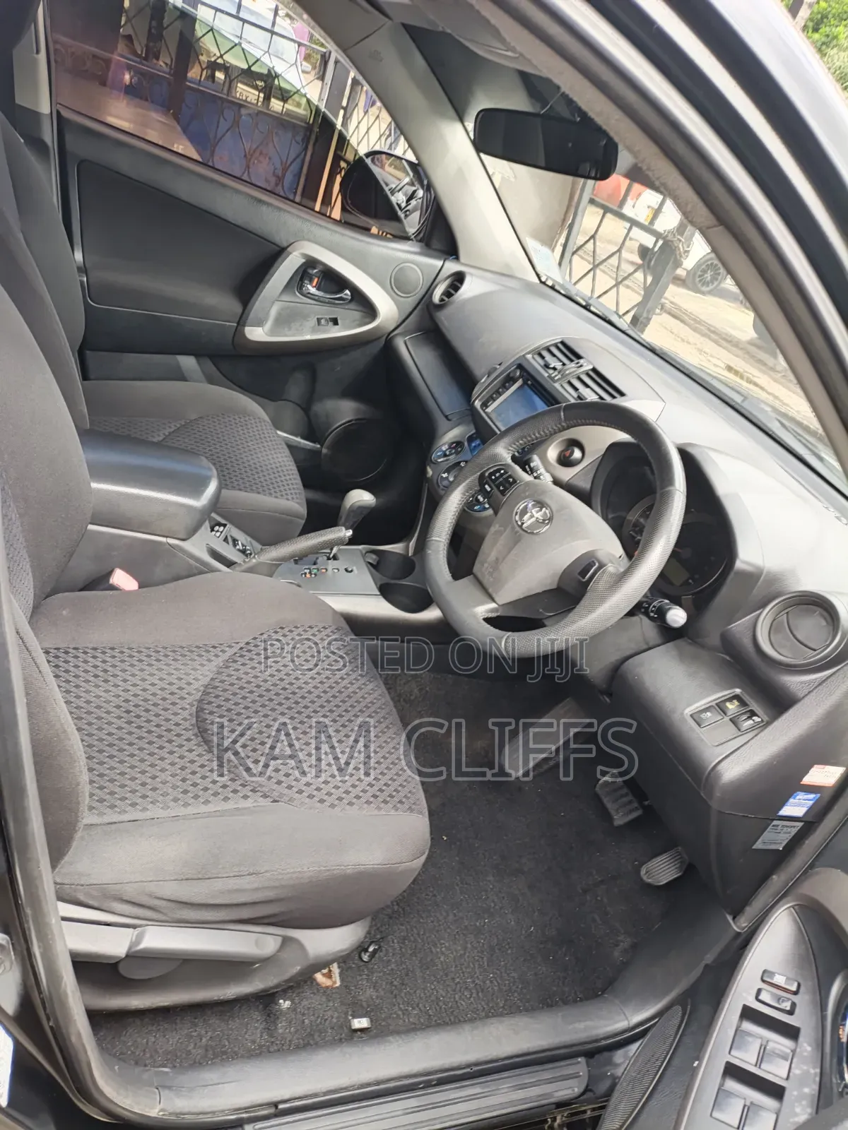 Toyota Vanguard 2012 Black