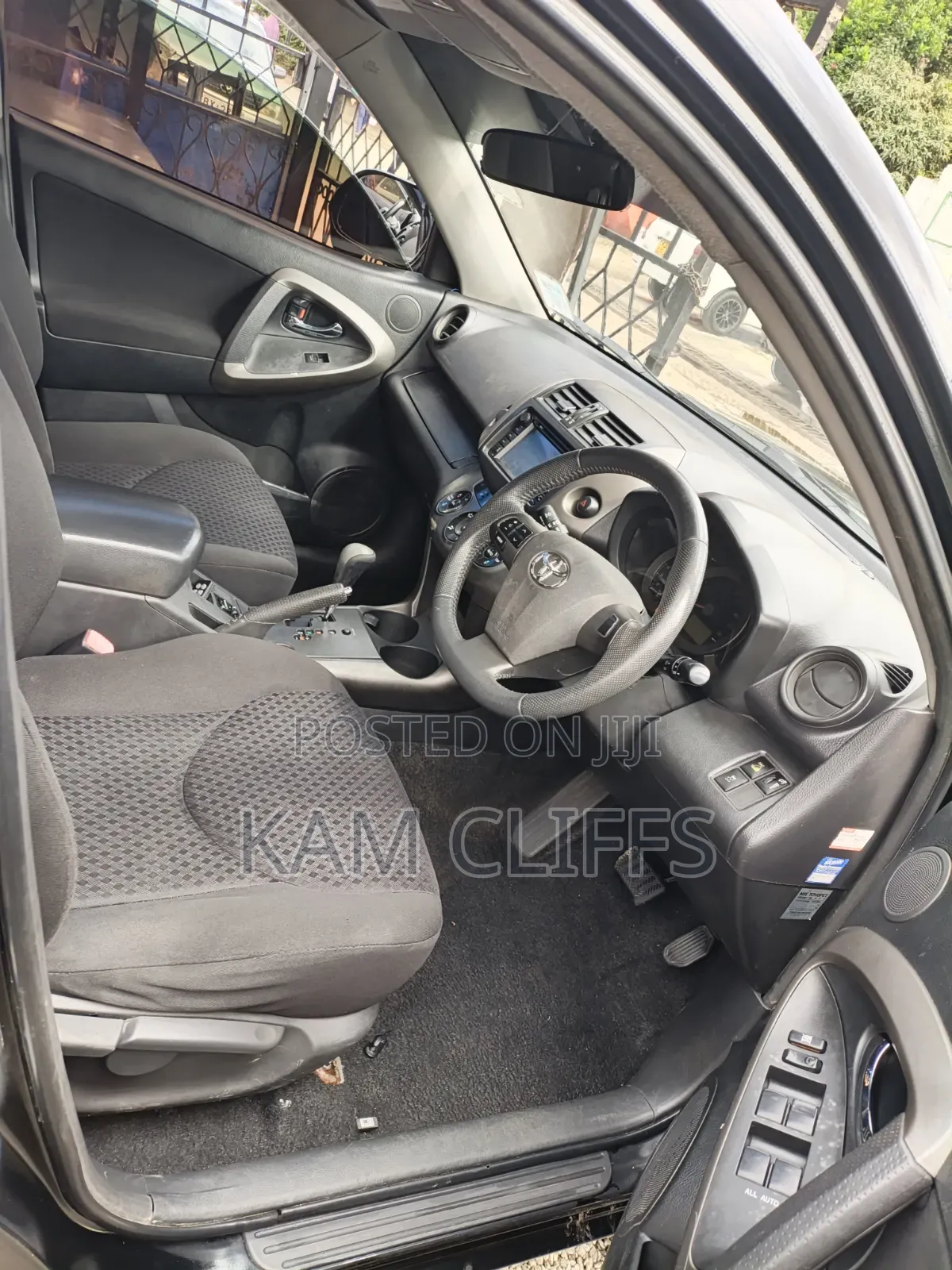 Toyota Vanguard 2012 Black