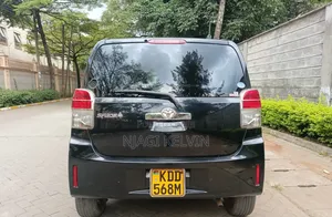Toyota Spade 1.5 2014 Black