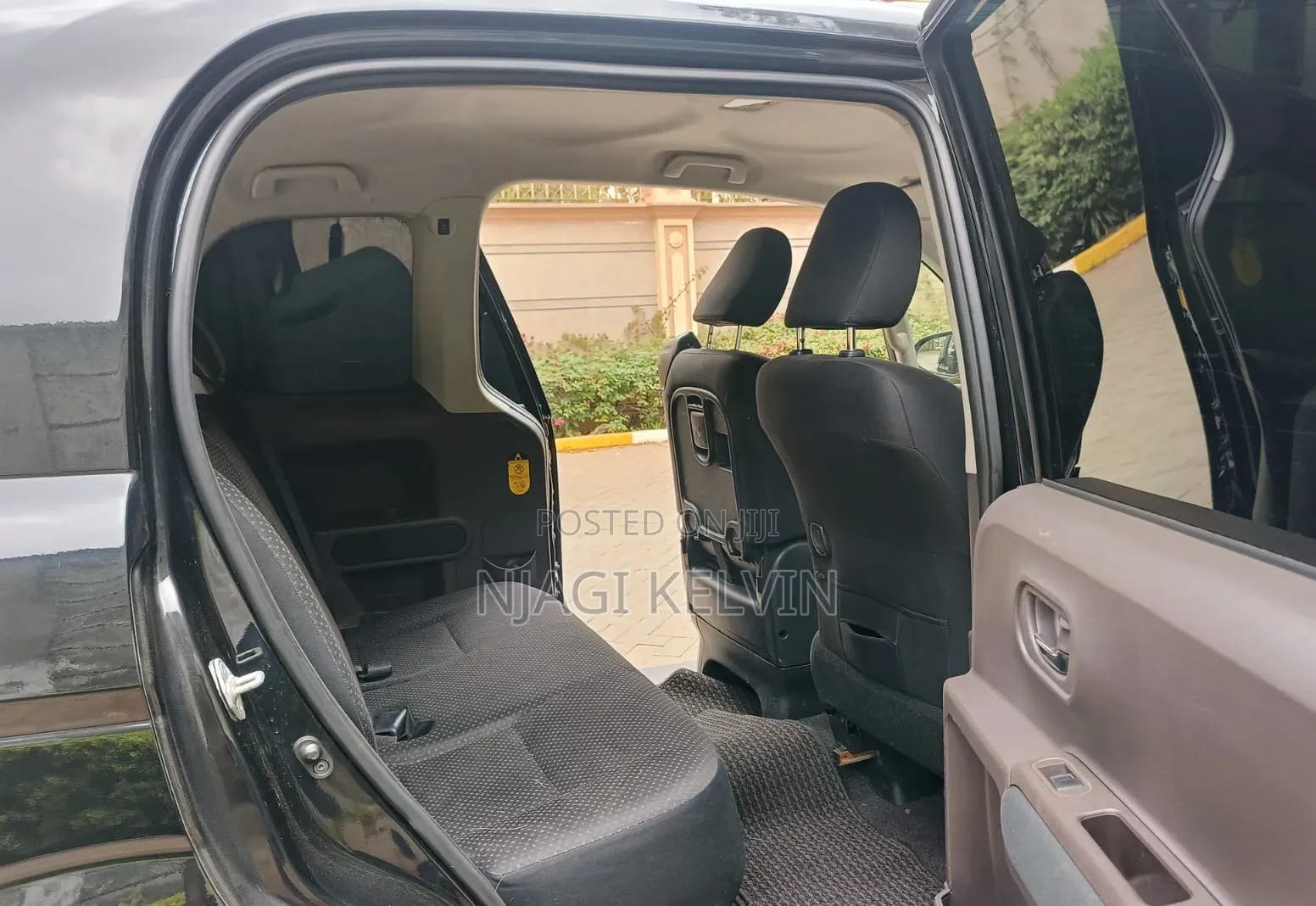 Toyota Spade 1.5 2014 Black