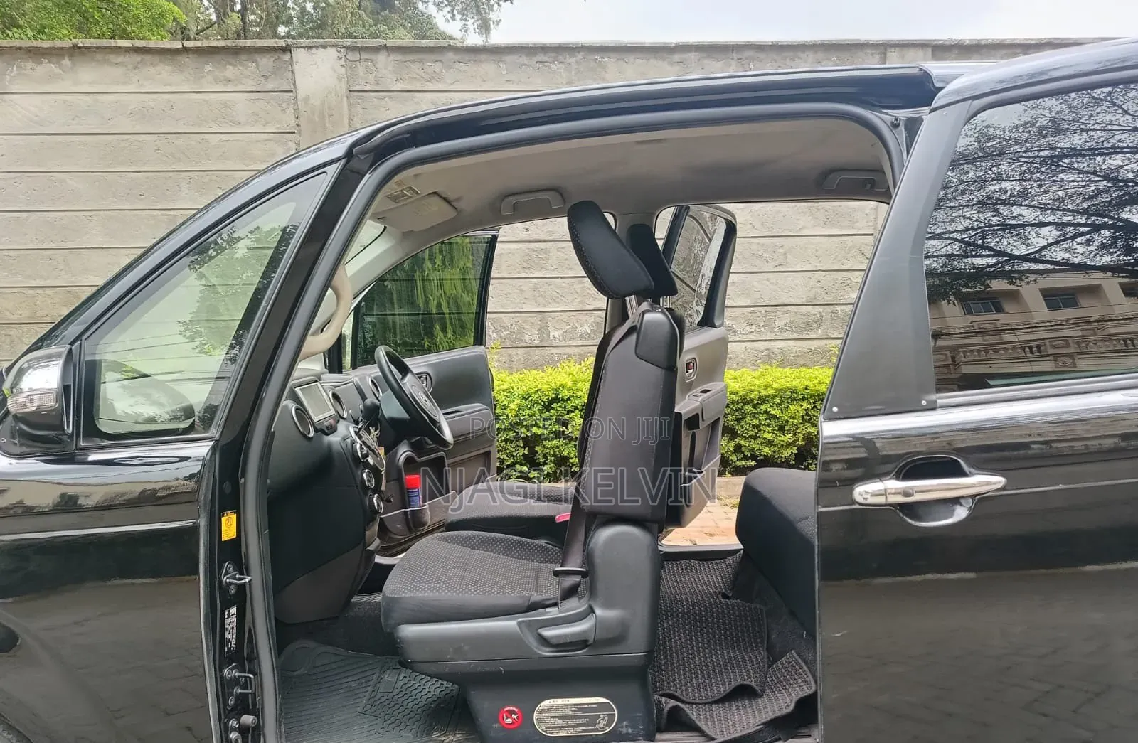 Toyota Spade 1.5 2014 Black