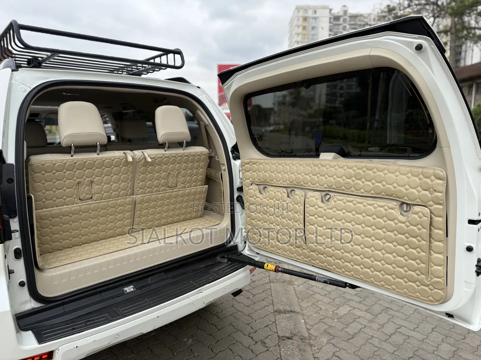Toyota Land Cruiser Prado 2.7 2019 White