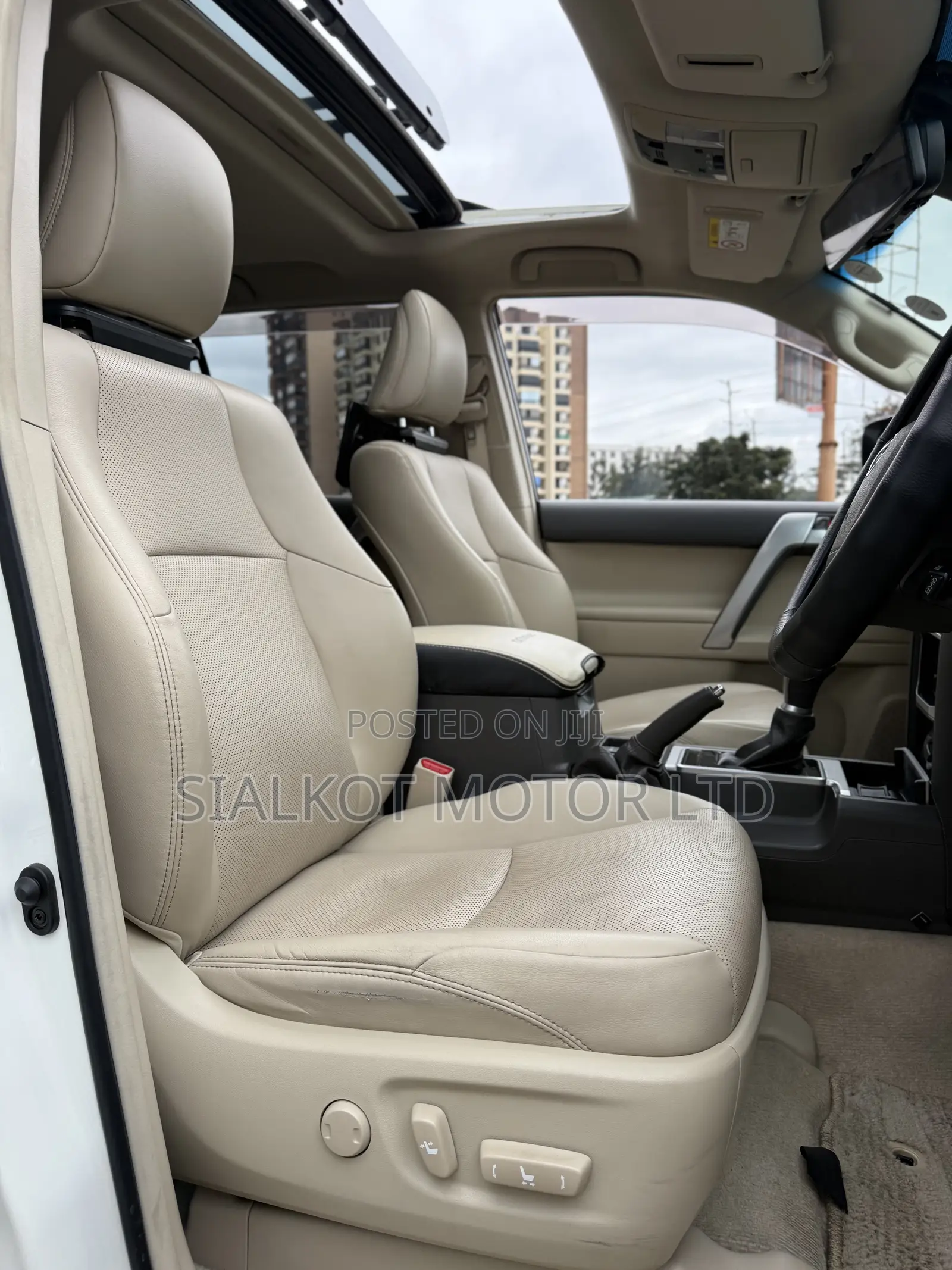 Toyota Land Cruiser Prado 2.7 2019 White