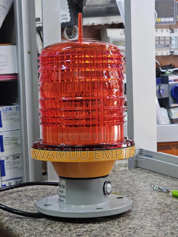 Potric Intelligent Aviation Obstacle Light, Model Gz-122led. - thumbnail 2