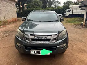 Isuzu D-MAX 2015 Green