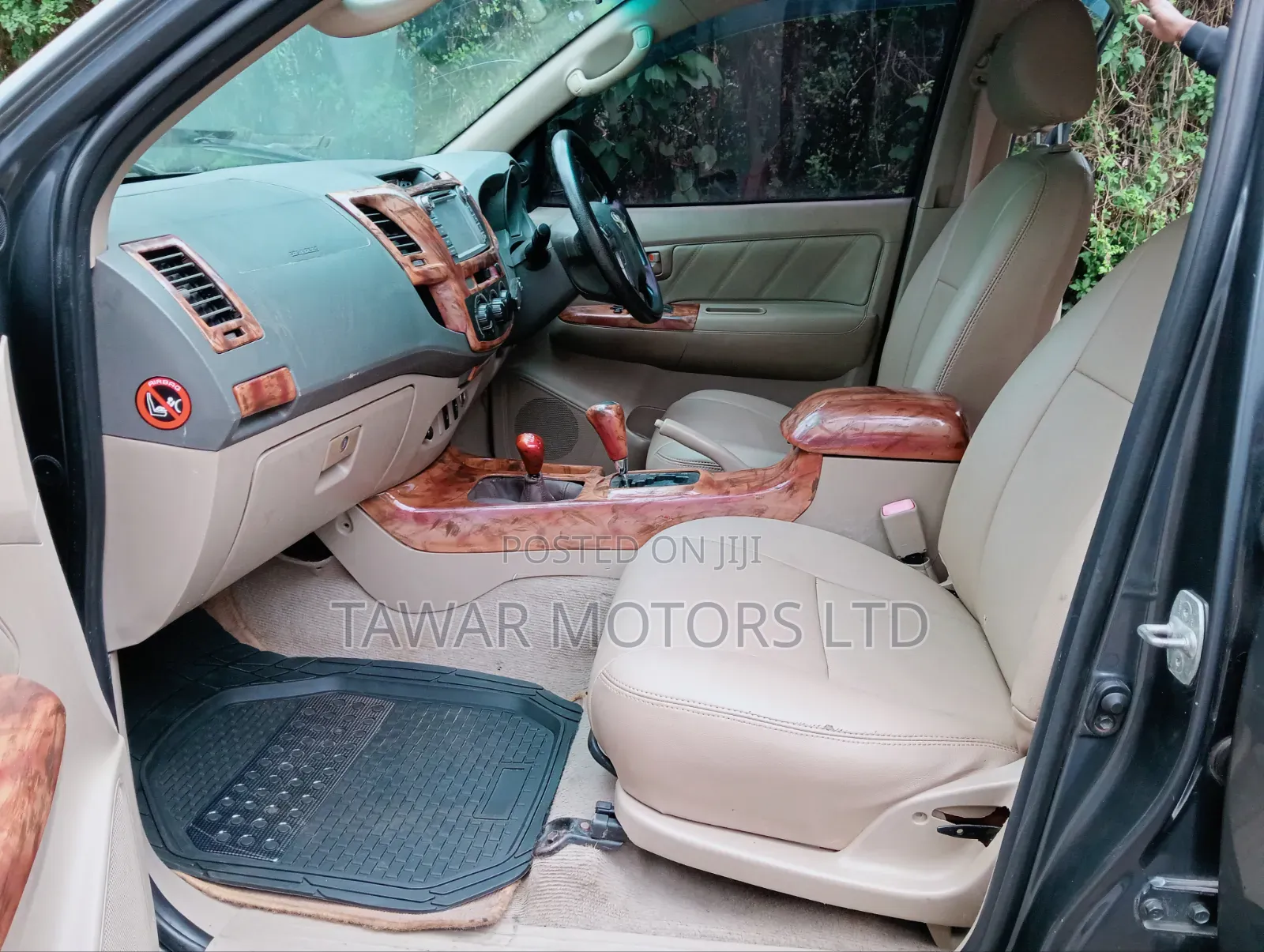 Toyota Hilux 2012 Gray