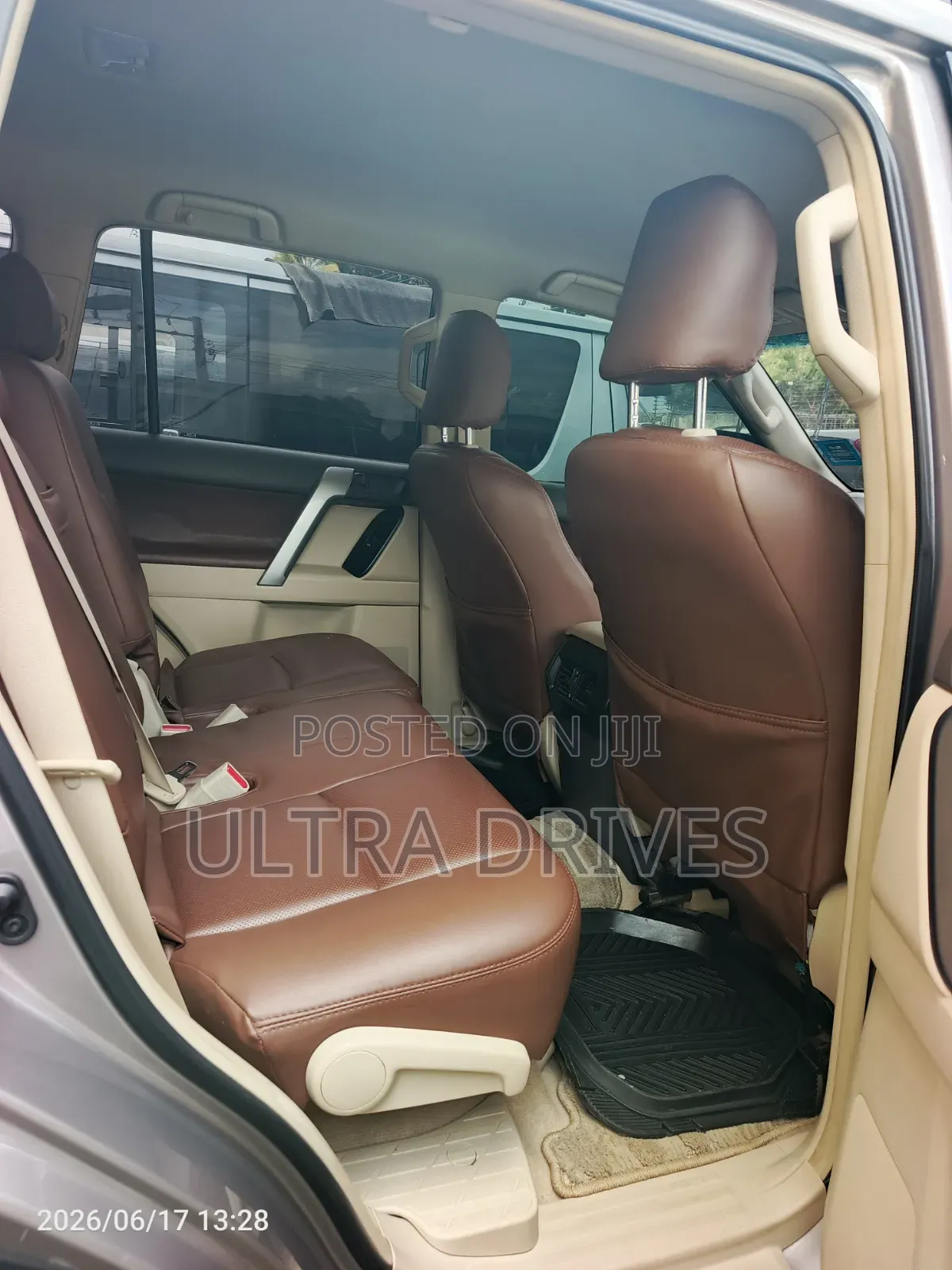 Toyota Land Cruiser Prado 2018 Gray