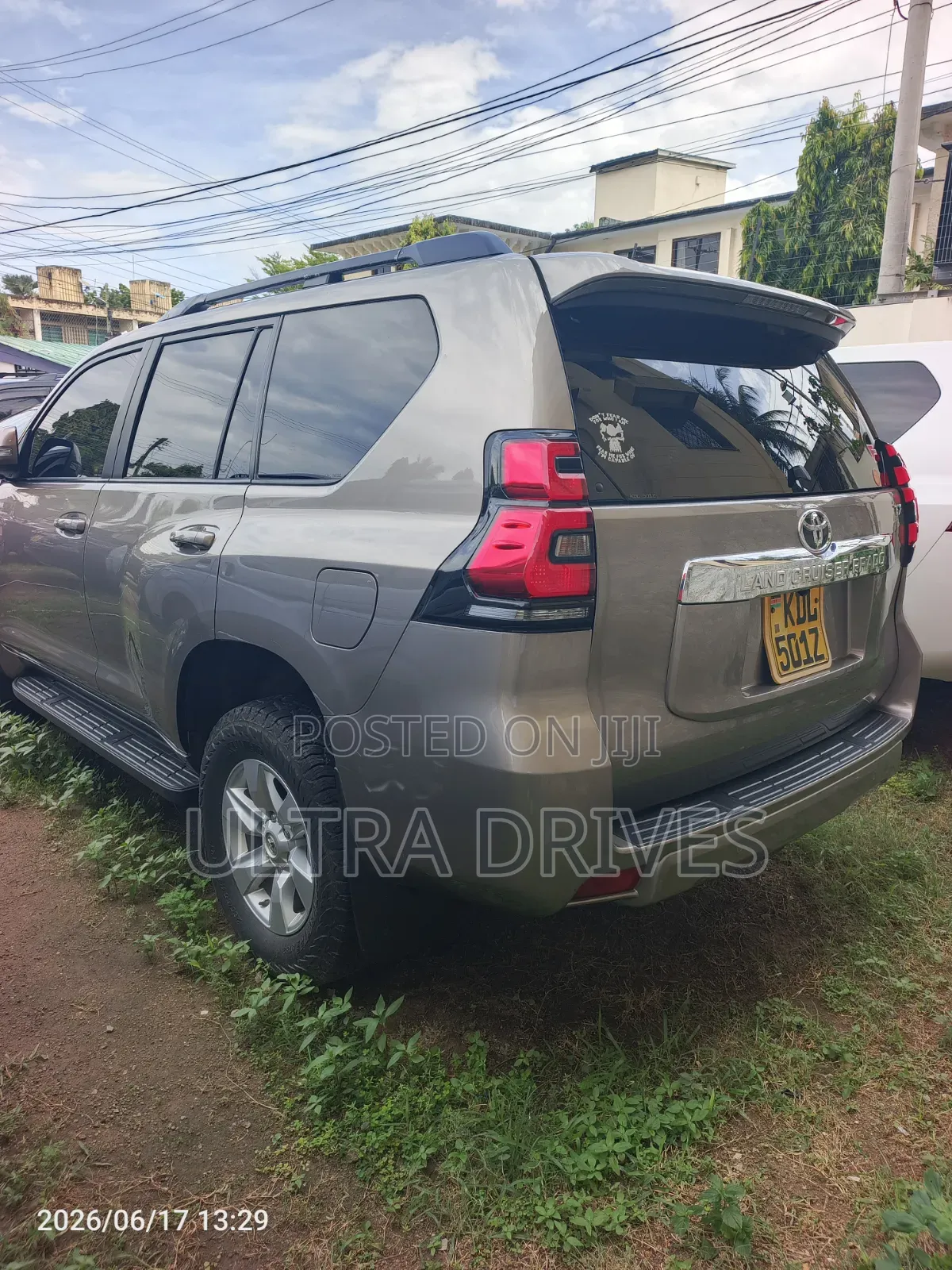 Toyota Land Cruiser Prado 2018 Gray