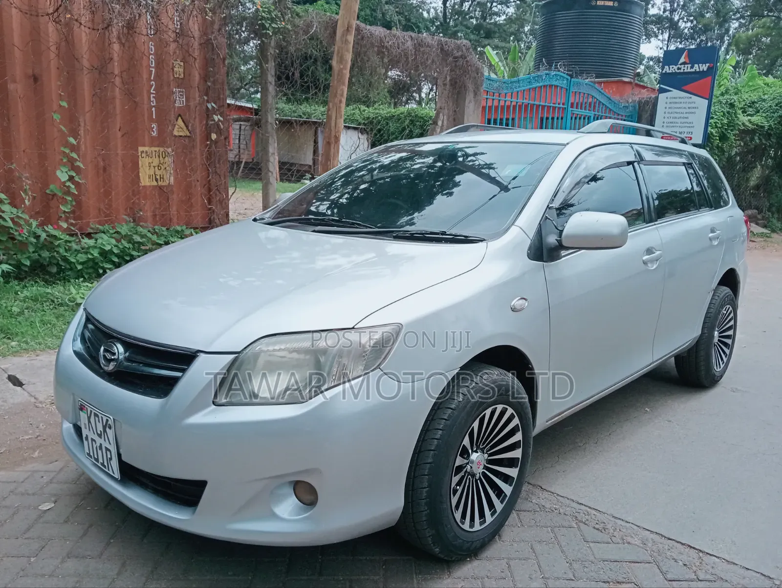 Toyota Corolla Fielder 2010 Silver