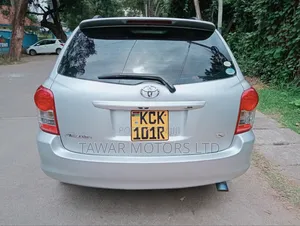 Toyota Corolla Fielder 2010 Silver