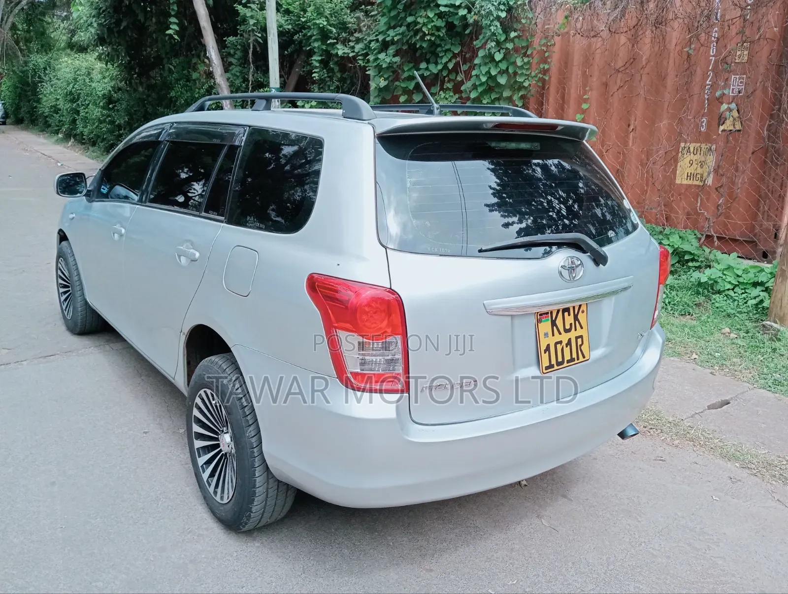 Toyota Corolla Fielder 2010 Silver
