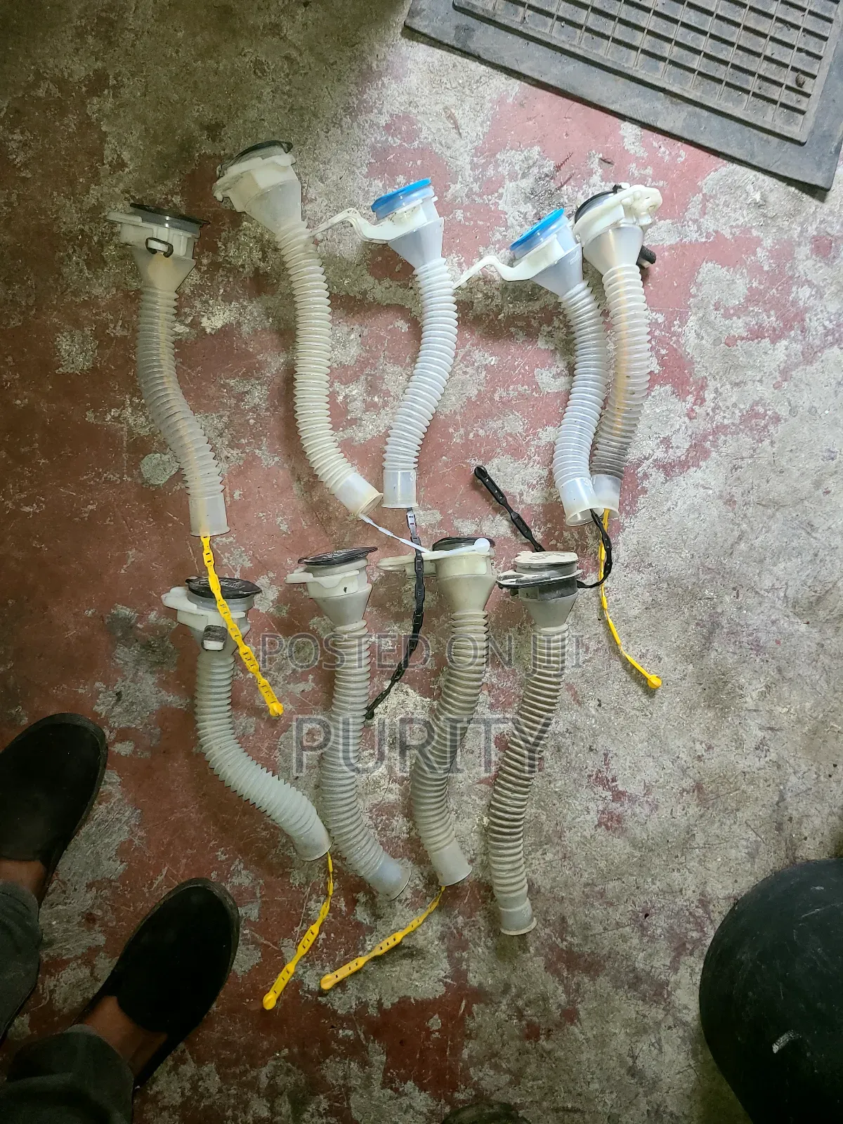 Harrier 240 Washer Bottle Necks