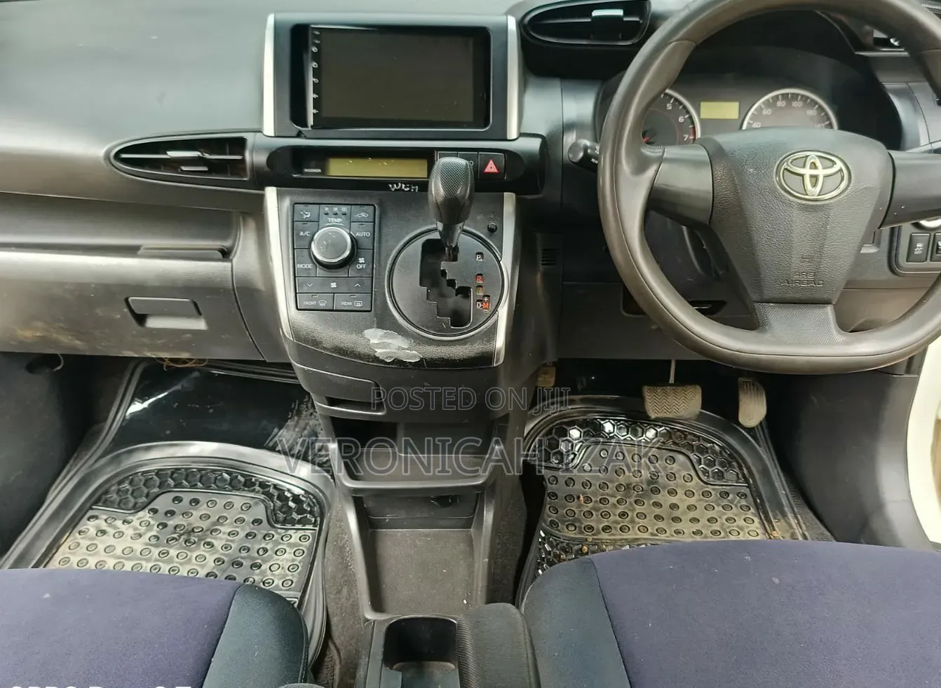 Toyota Wish 2013 White