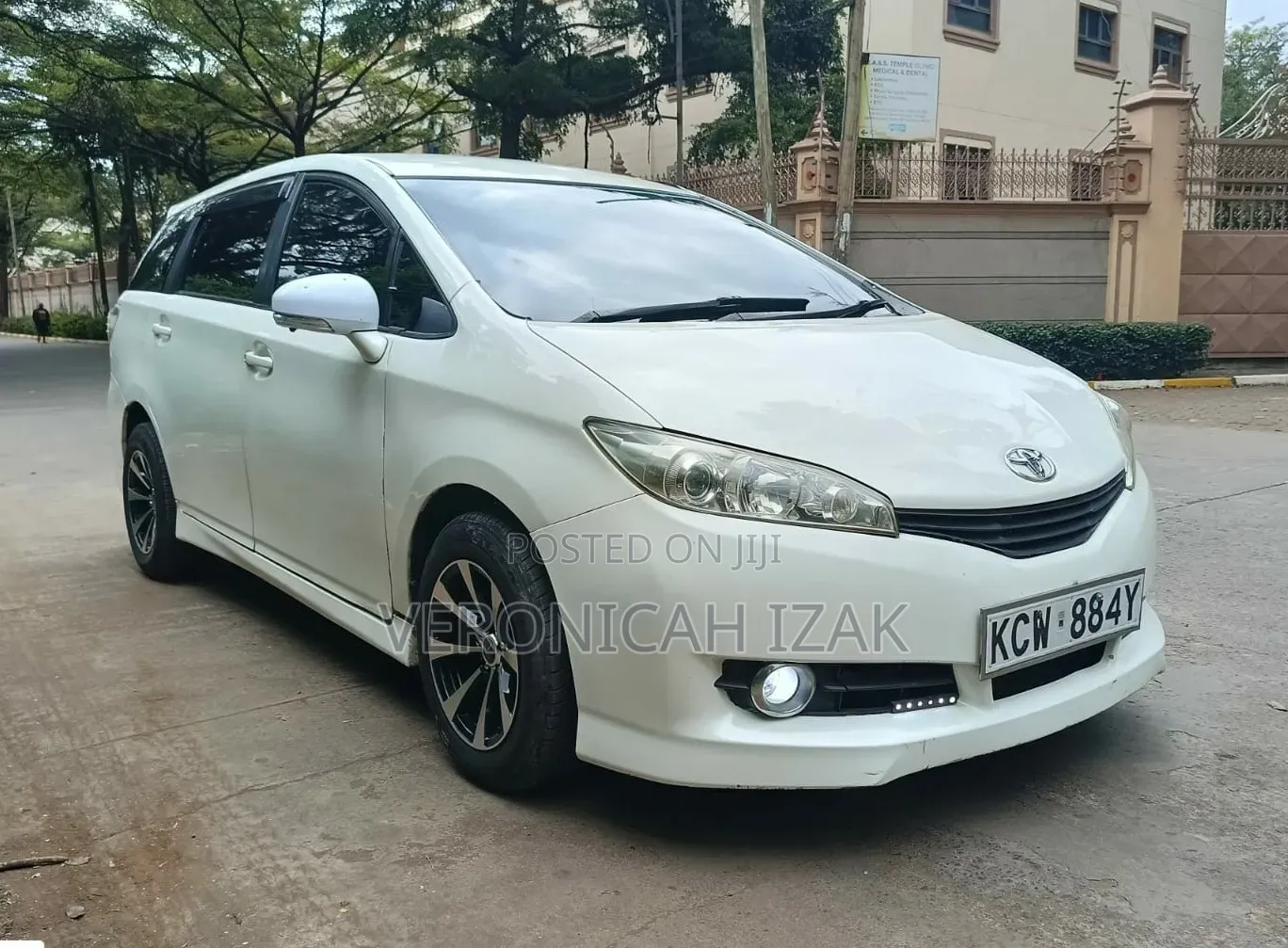 Toyota Wish 2013 White