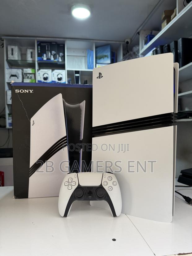 Slightly Used Ps5 Pro - thumbnail 3
