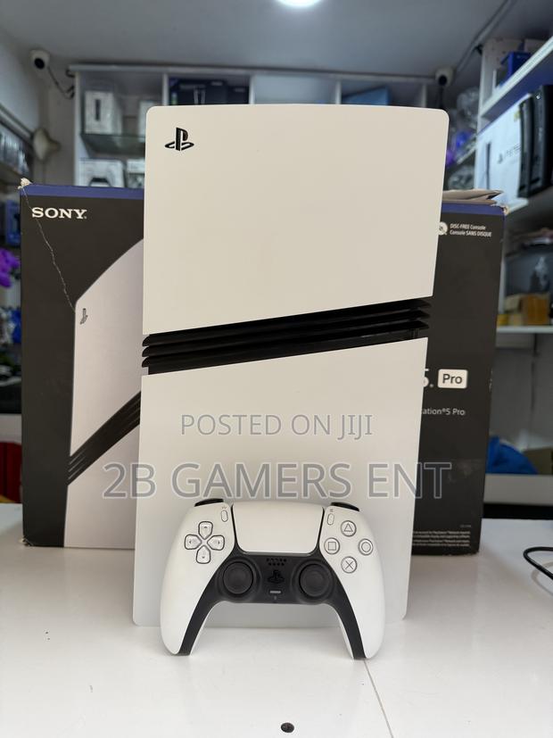 Slightly Used Ps5 Pro - thumbnail 2