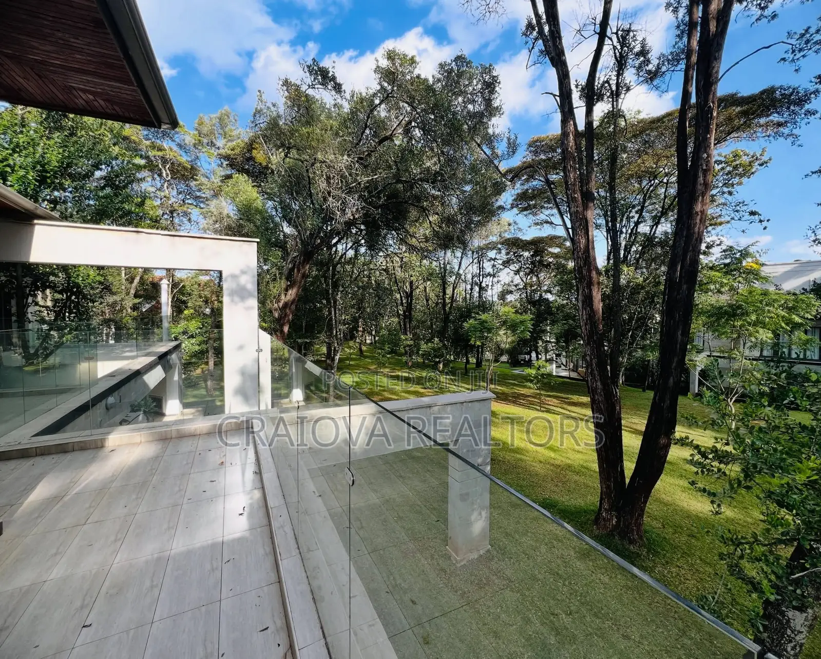 5bdrm Villa in Hardy for sale