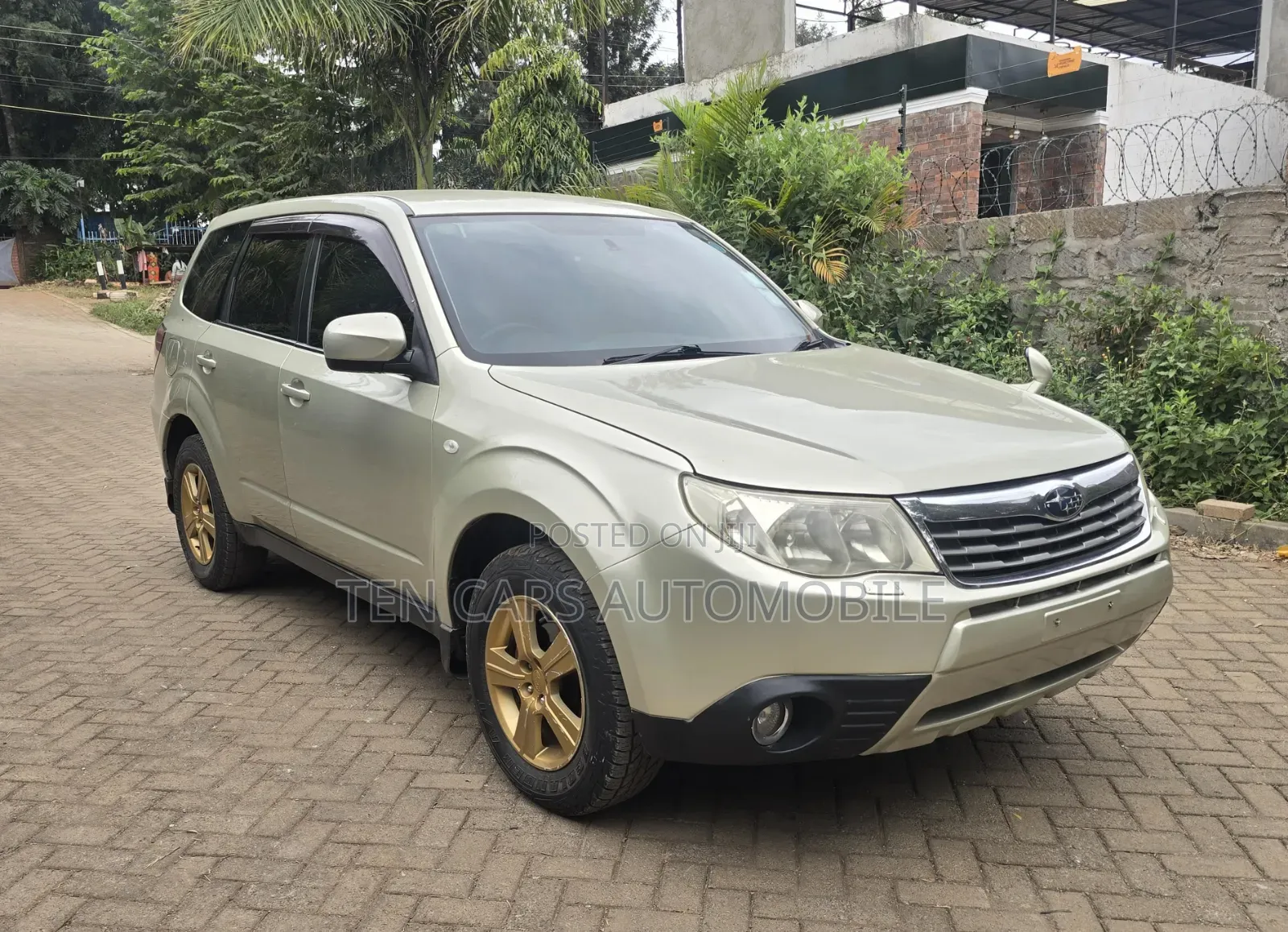 Subaru Forester 2009 Gold
