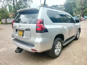 Toyota Land Cruiser Prado 2010 Silver