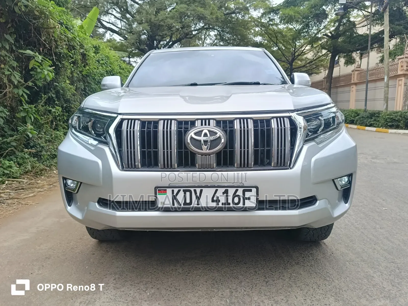 Toyota Land Cruiser Prado 2010 Silver