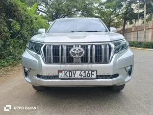 Toyota Land Cruiser Prado 2010 Silver