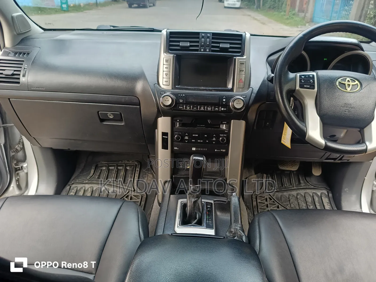 Toyota Land Cruiser Prado 2010 Silver