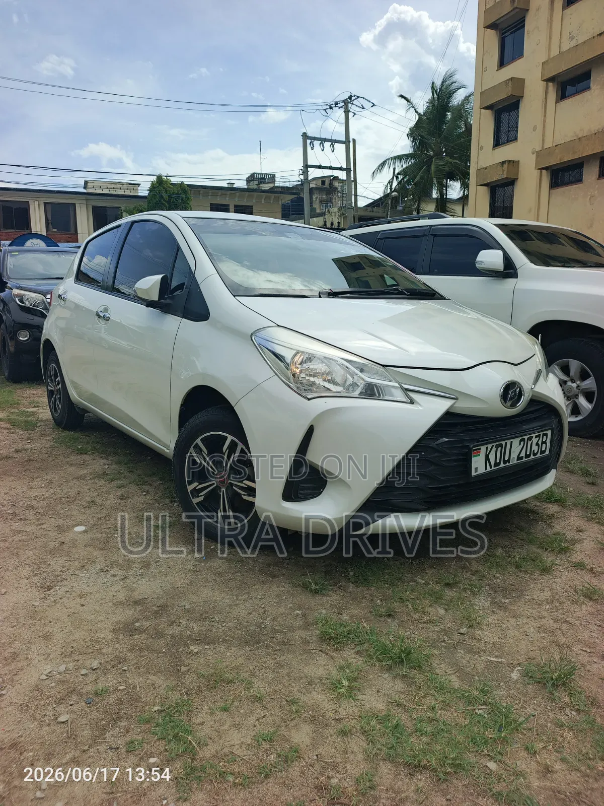 Toyota Vitz 2018 White