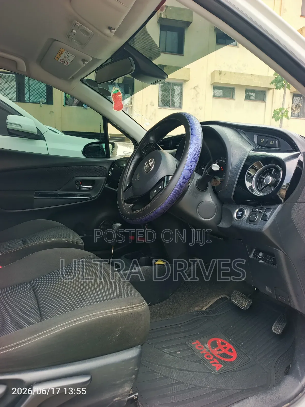 Toyota Vitz 2018 White