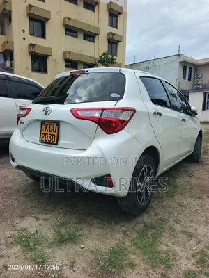 Toyota Vitz 2018 White