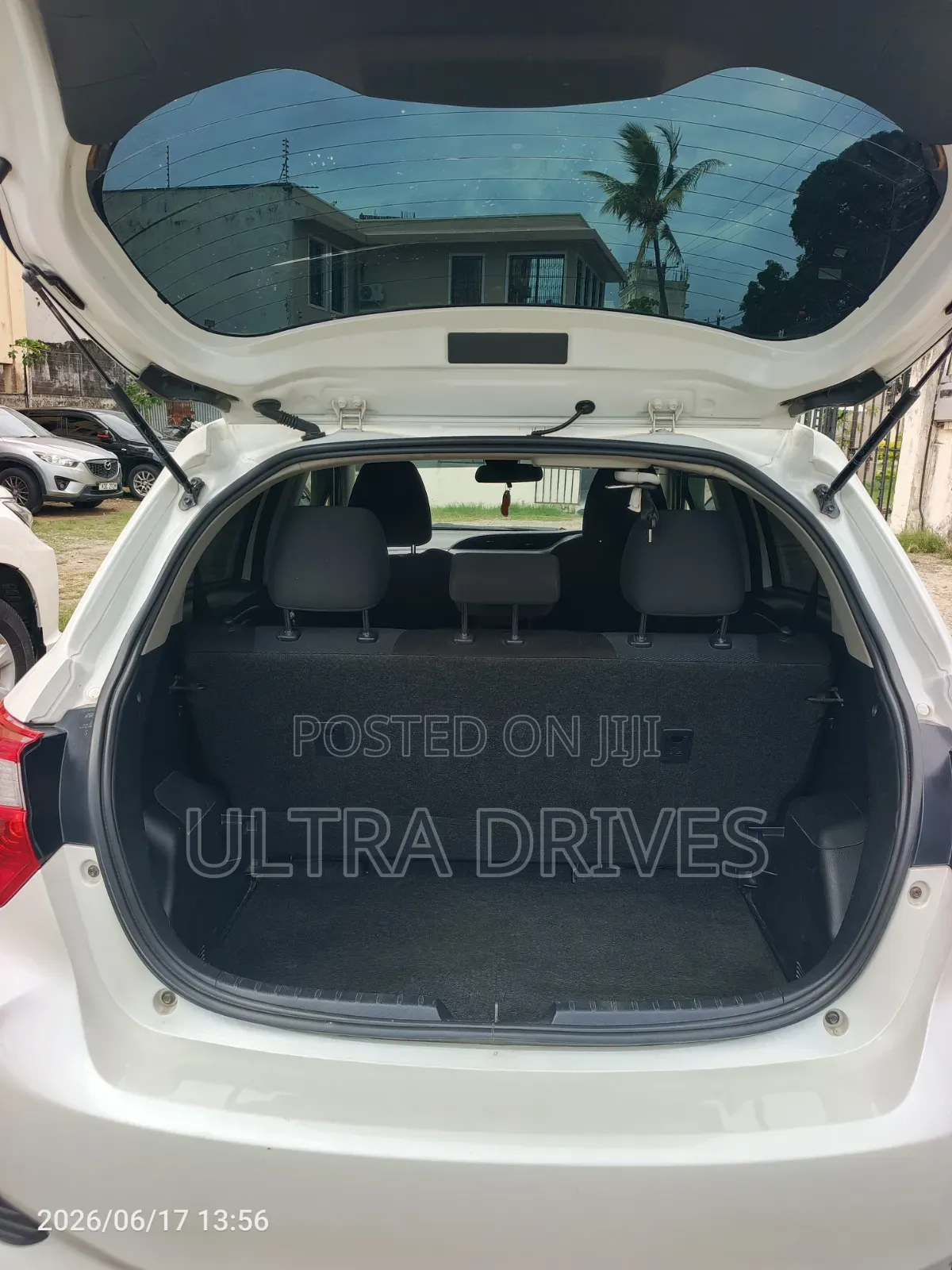 Toyota Vitz 2018 White