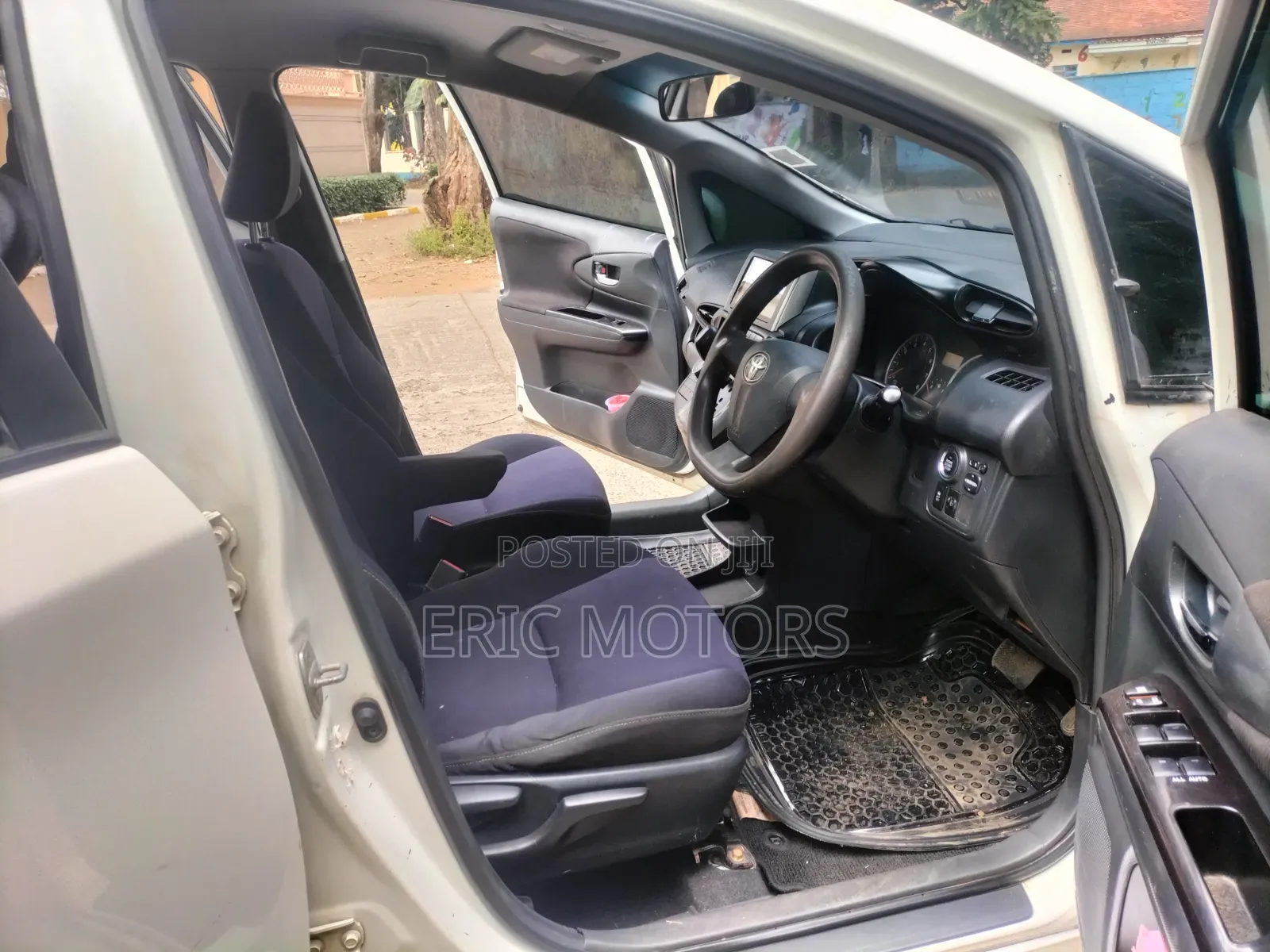Toyota Wish 2013 White