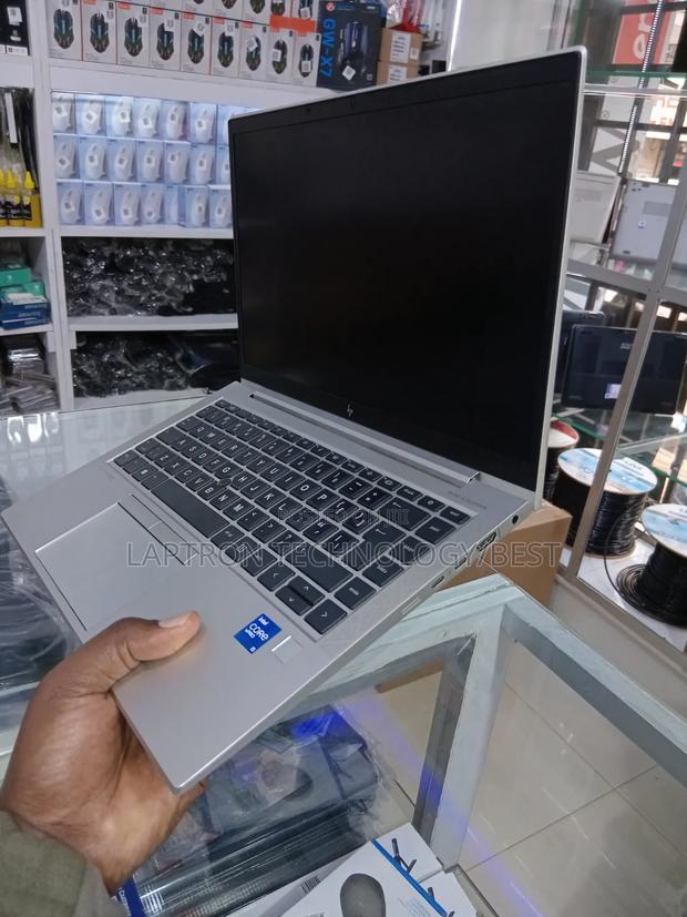 Laptop HP EliteBook 840 G3 8GB Intel Core i5 SSD 256GB - thumbnail 4