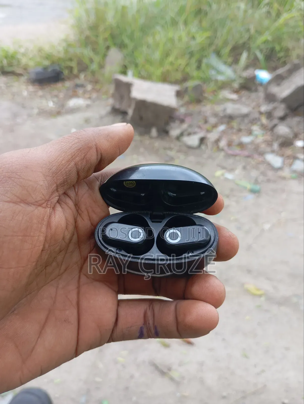 Bluetooth Earbuds