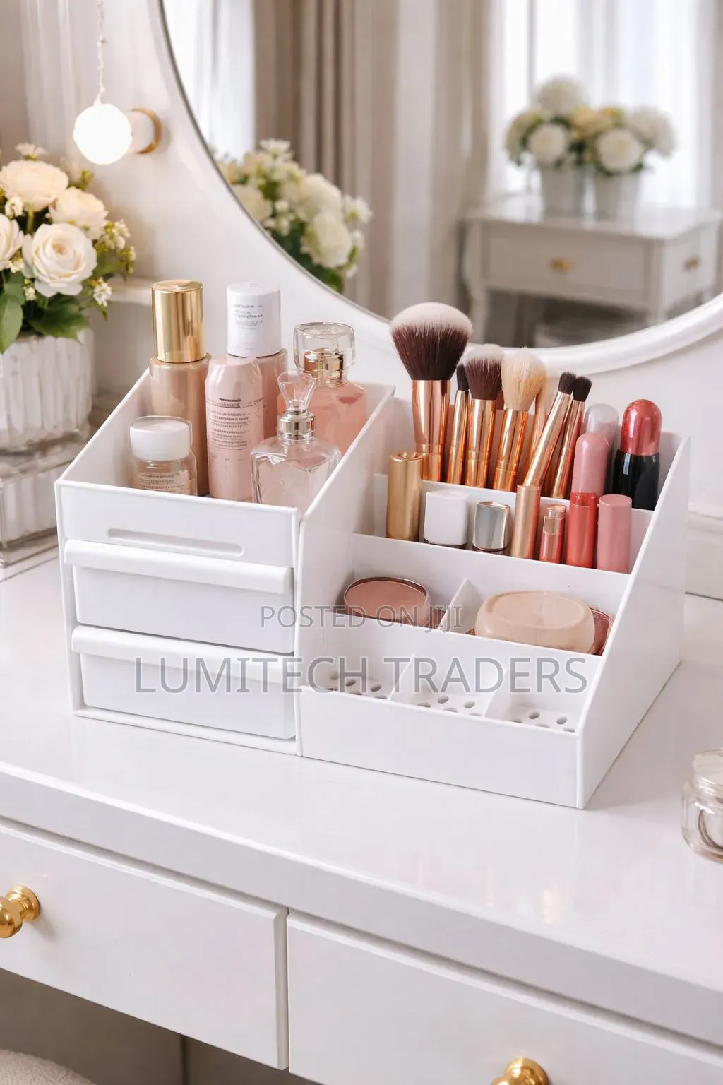 Make-Up Organizer Storage Box