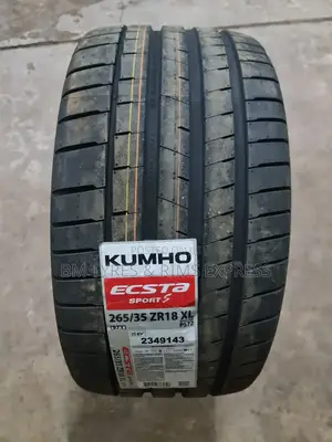 265 /35 R18 Khumo Tires (Korea)