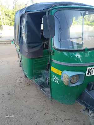 Piaggio Scooter 2021 Green