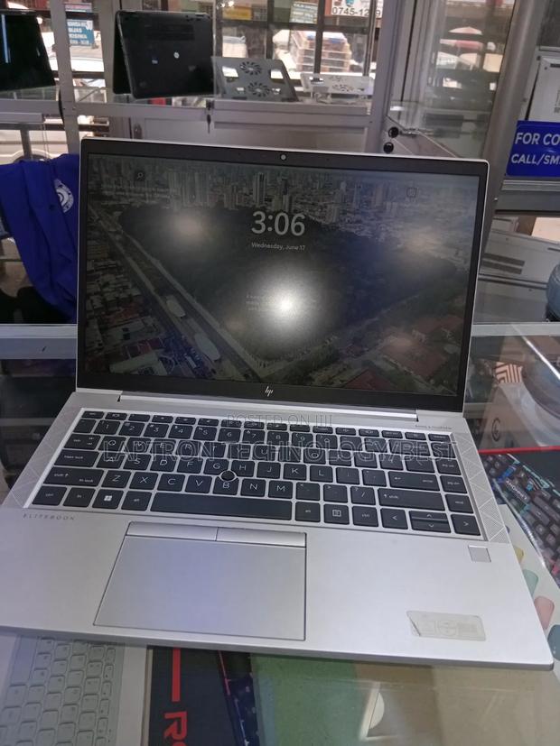 Laptop HP EliteBook 845 G8 16GB AMD Ryzen 5 SSD 256GB