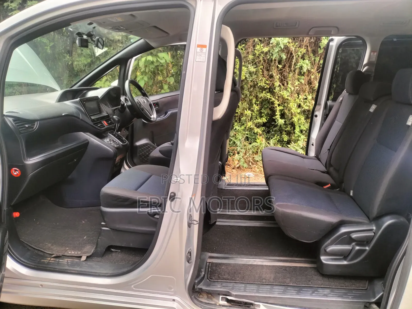 Toyota Noah 2016 Silver