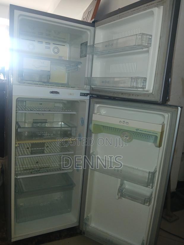 Selling Lg Fridge - thumbnail 2
