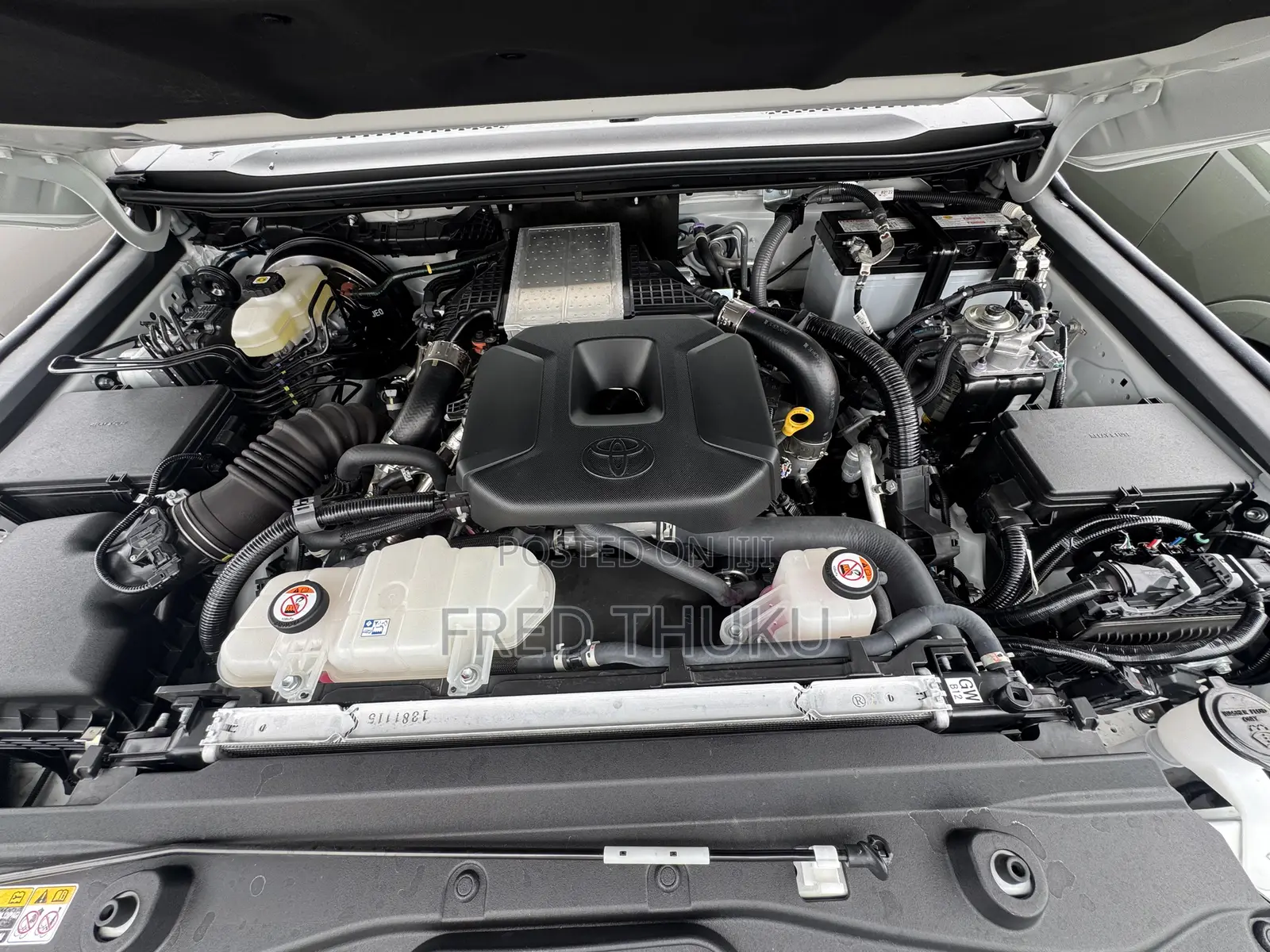 Toyota Land Cruiser Prado 2.8 2024 White