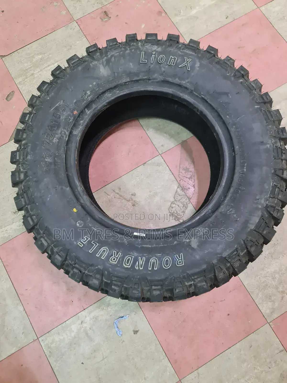 235 /75 R15 Lion- X (Mud Terrein)