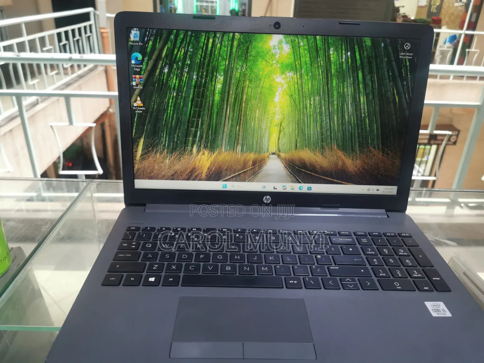 New Laptop HP 250 G7 8GB Intel Core i5 SSD 256GB