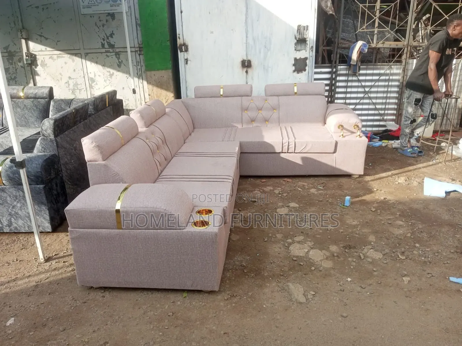 L Shaped 5 Seater Sofa With Holders