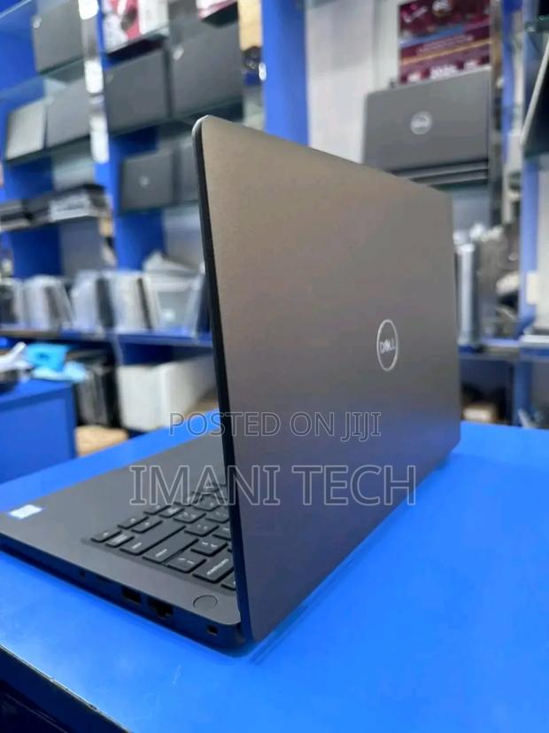 Laptop Dell Latitude 5300 8GB Intel Core i7 SSD 256GB - thumbnail 3