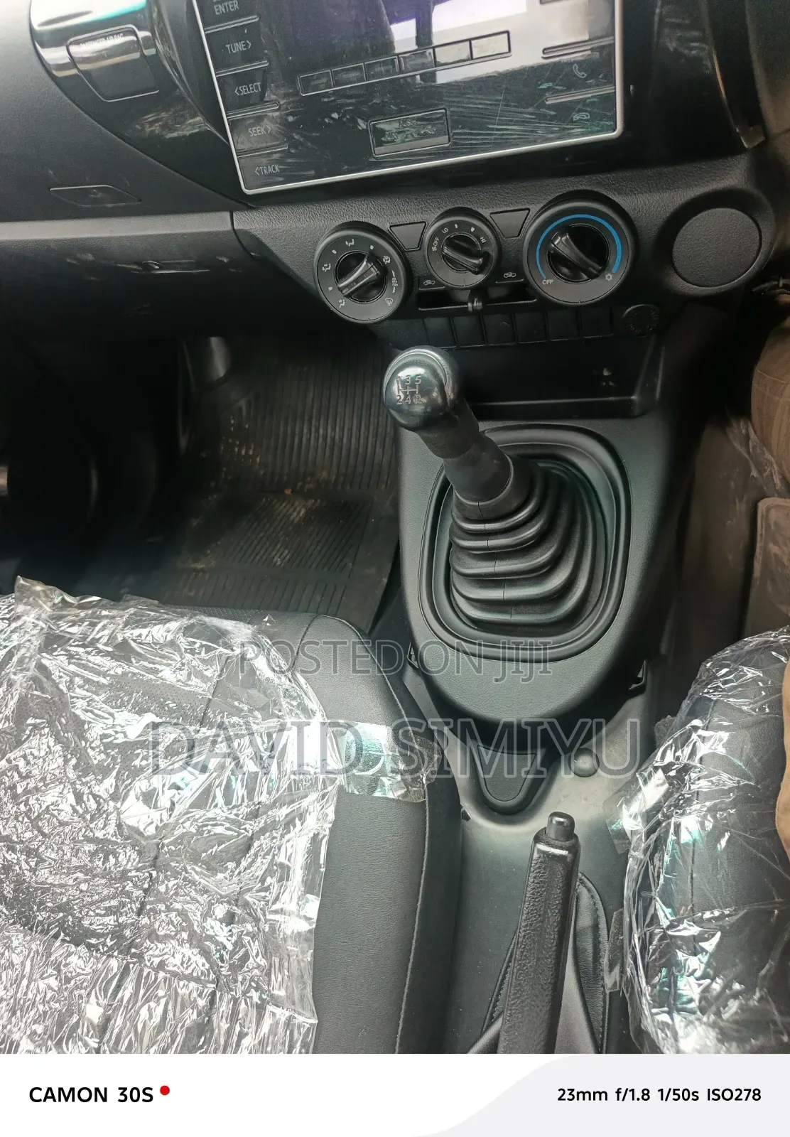 Toyota Hilux 2019 Black