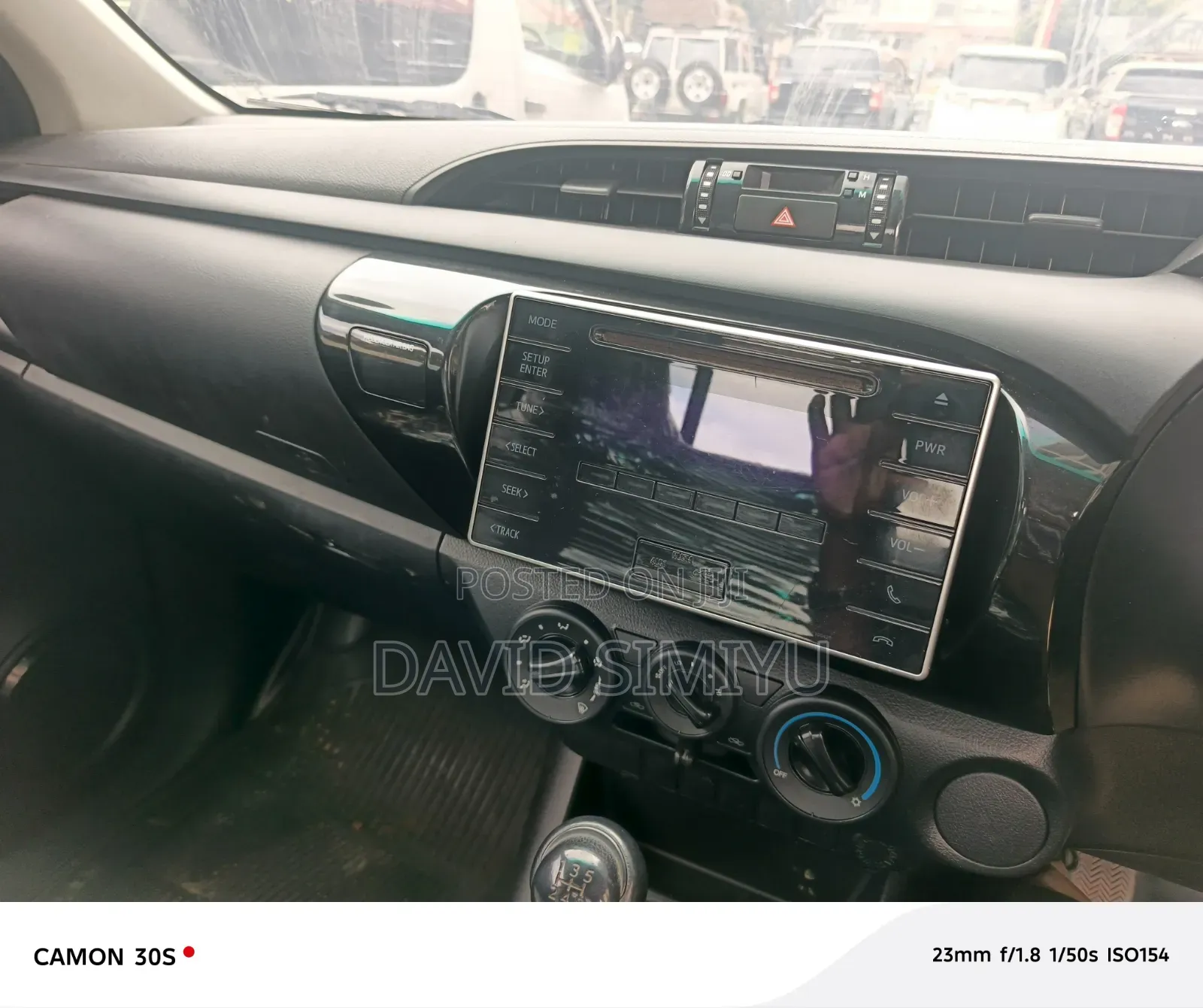 Toyota Hilux 2019 Black