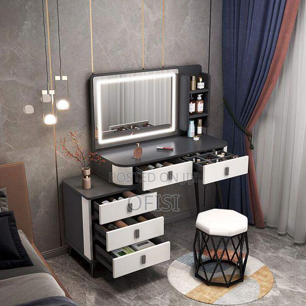 Modern Dressing Table - thumbnail 4